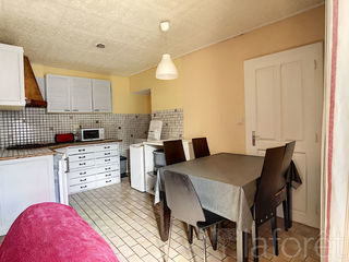  Immeuble � vendre 3 pi�ces 110 m�