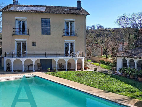   Villa de charme  207 m�  Rieux-Volvestre  Parcelle 3 180 m� avec piscine Maison - 6 pi�ce(s) - 207 m�