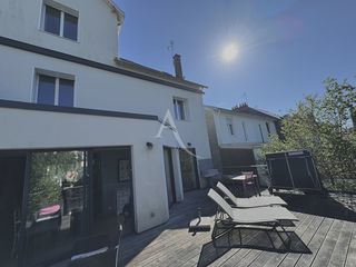  Maison � vendre 8 pi�ces 204 m�