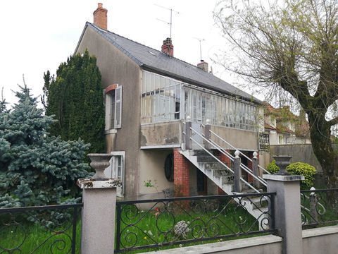   AUXY - Maison de village mitoyenne de 134 m� hab. (3 chambres) Maison - 7 pi�ce(s) - 134 m�