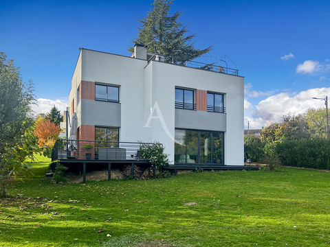   Maison Mezy Sur Seine, 181 m�, parcelle 980 m�, 5 chambres Maison - 7 pi�ce(s) - 181 m�