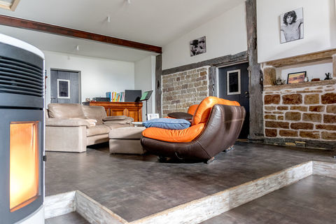   Maison familale alliant charme et authenticit� proche de Lure Maison - 8 pi�ce(s) - 220 m�