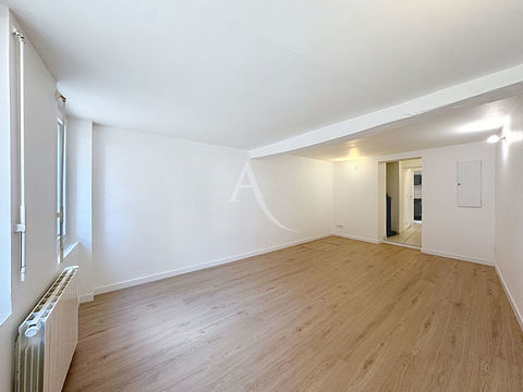   Maison de ville 3 chambres, Mayenne - sans ext�rieur Maison - 4 pi�ce(s) - 84 m�