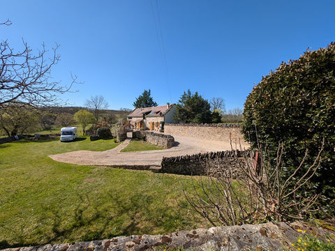   De belles pierres! Maison - 4 pi�ce(s) - 100 m�