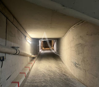  Parking / Garage � louer 