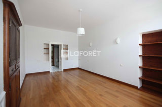  Appartement � louer 5 pi�ces 165 m�