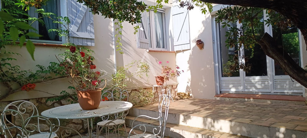 � vendre  Maison Carqueiranne (83320)