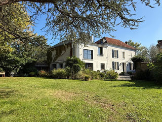  Maison � vendre 8 pi�ces 250 m�