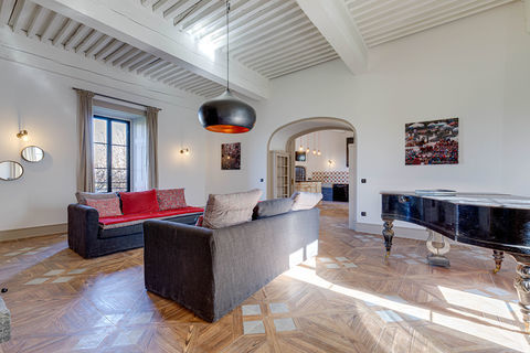   Appartement Draillant au coeur d'un ch�teau du XIV�me si�cle - 4 pi�ces et 162.98 m� Appartement - 4 pi�ce(s) - 163 m�