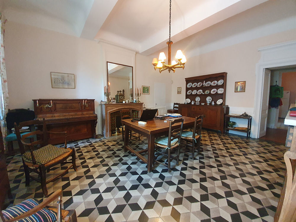 � vendre  Maison Mont�limar (26200)