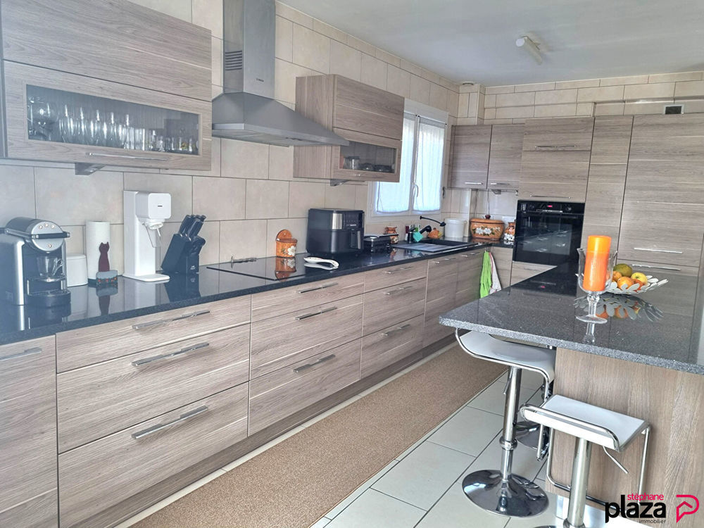 � vendre  Maison Gex (01170)