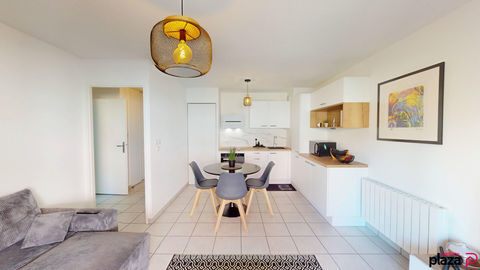   Location T2 meubl�  + 1 place de stationnement priv�e. Appartement - 2 pi�ce(s) - 43 m�