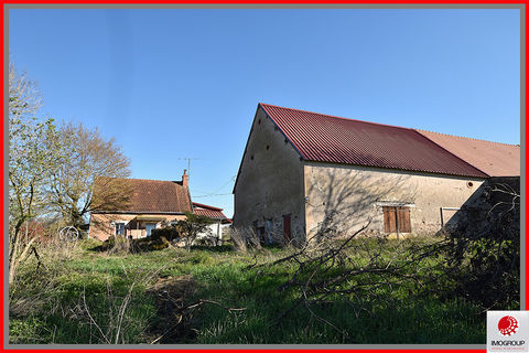   Propri�t� avec plus de 3 hectares secteur JALIGNY SUR BESBRE : Maison - 3 pi�ce(s) - 84 m�