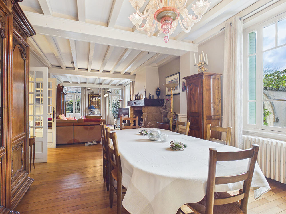 � vendre  Villa V�nissieux (69200)