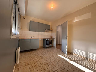  Appartement � louer 4 pi�ces 89 m� Saint florent sur cher