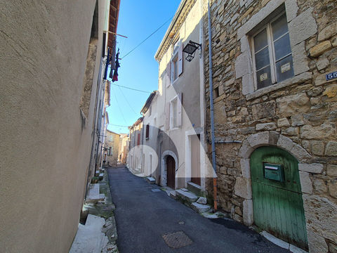   Immeuble � fort potentiel ? Centre village Villeneuve-de-Berg Maison - 4 pi�ce(s) - 130 m�