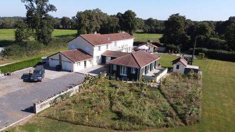   Haute Vienne, Le Dorat, Superb Residence � La Campagne Avec 6 Chambres Et Piscine Interieur Maison - 8 pi�ce(s) - 377 m�