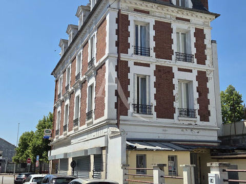 Murs et fonds Hotel Bar Restaurant 3000000 78200 Mantes la jolie