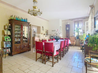  Maison � vendre 10 pi�ces 260 m�