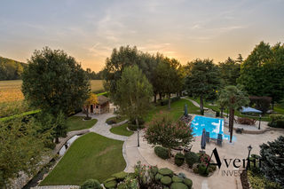  Maison � vendre 15 + pi�ces 470 m�