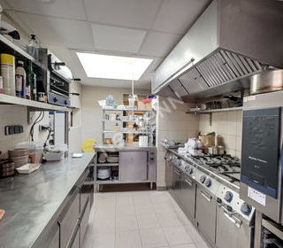  Immeuble � vendre 6 pi�ces 200 m�