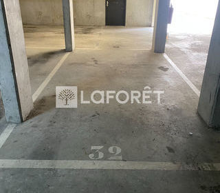 Parking / Garage � louer 12 m�