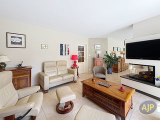  Maison � vendre 8 pi�ces 205 m�