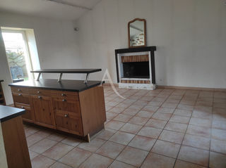  Maison � louer 5 pi�ces 110 m� La garnache