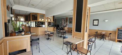 H&ocirc;tel-Restaurant au coeur d'une ville touristique Proche ZOO BEAUVAL. Gros potentiel de d&eacute;veloppement 198000 41130 Selles sur cher