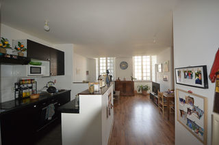  Immeuble � vendre 15 + pi�ces 330 m�