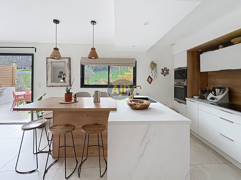 � vendre  Maison Bayonne (64100)