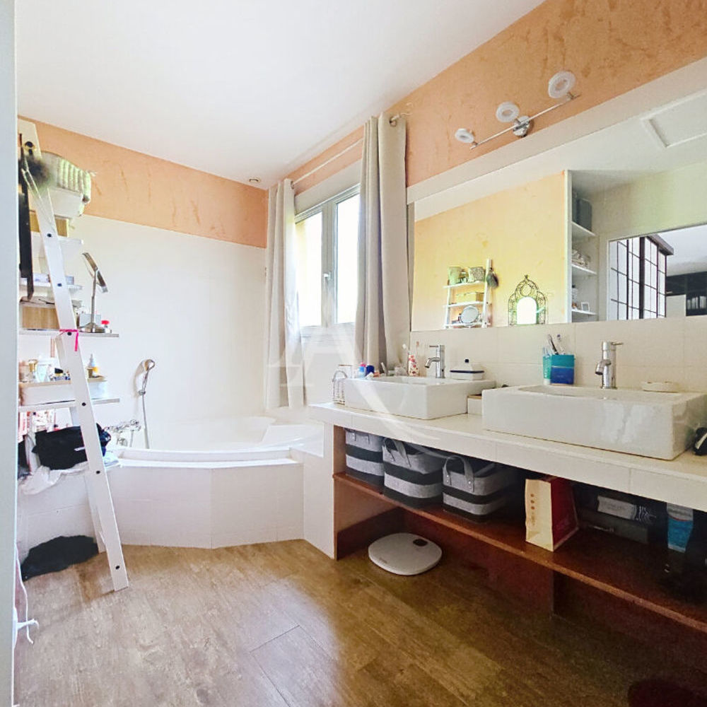 � vendre  Maison Lapeyrouse-Fossat (31180)