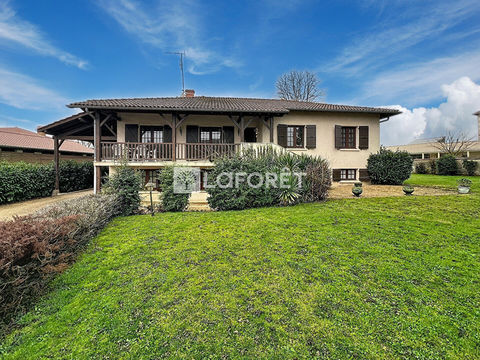   Maison Saint Jean Sur Veyle 7 pi�ces 215 m2 Maison - 7 pi�ce(s) - 215 m�