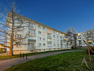  Appartement � louer 4 pi�ces 72 m� Sainte genevieve des bois