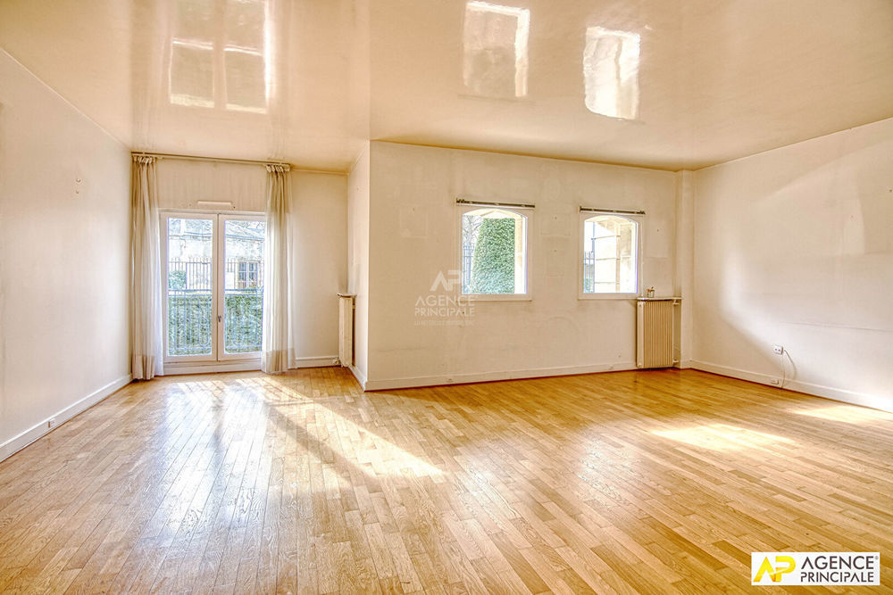 � vendre  Appartement Versailles (78000)