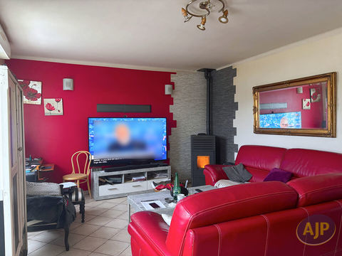   Maison Maison - 7 pi�ce(s) - 136 m�