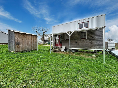   � Vendre : Terrain de loisir avec Tiny House Chambellay Maison - 2 pi�ce(s) - 18 m�