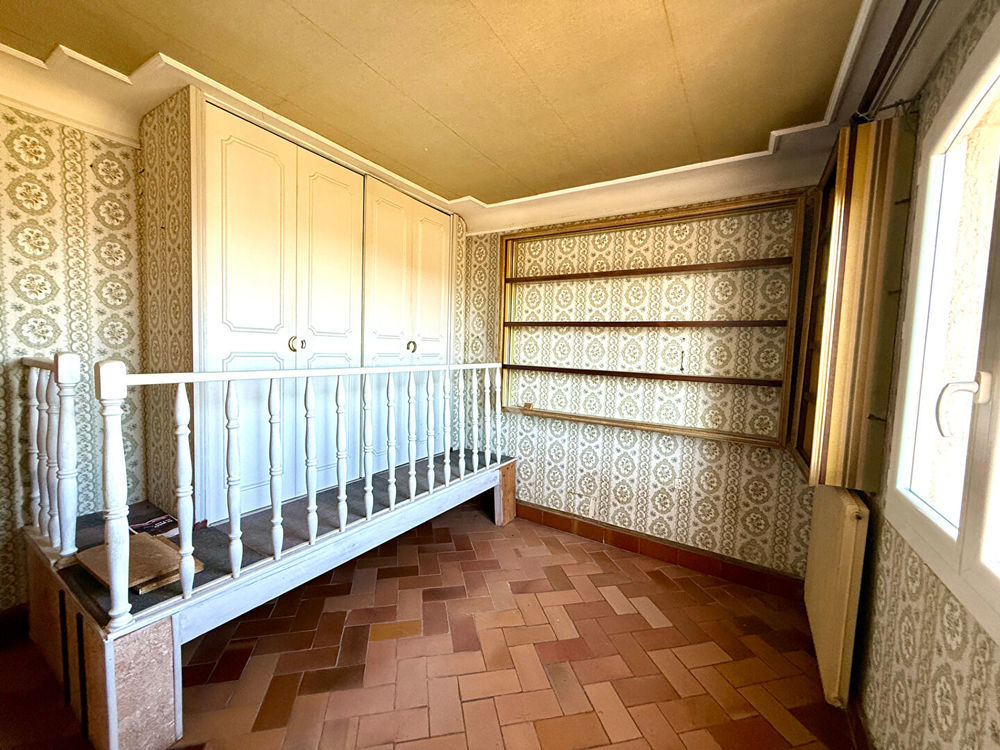 � vendre  Maison M�ze (34140)