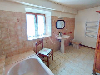  Maison � vendre 8 pi�ces 242 m�