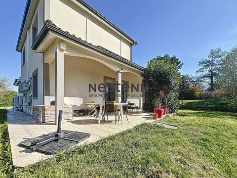   A vendre maison familiale � Martres Tolosane avec jardin clotur� et arbor� Maison - 6 pi�ce(s) - 130 m�