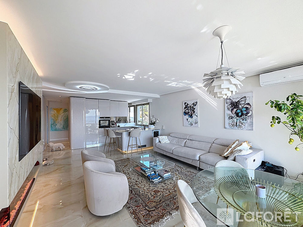 � vendre  Appartement Roquebrune-Cap-Martin (06190)