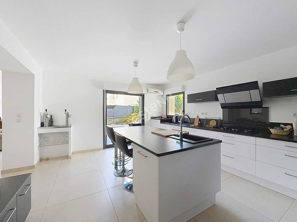 � vendre  Maison Six-Fours-les-Plages (83140)