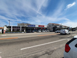  Immeuble � vendre 1084 m�