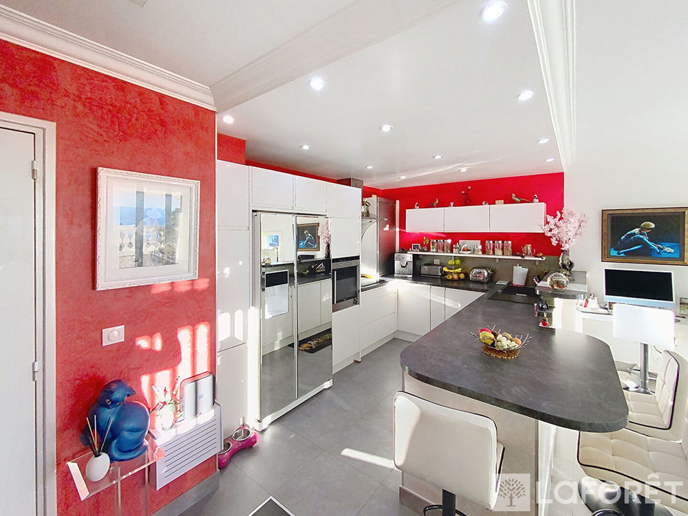 � vendre  Appartement Roquebrune-Cap-Martin (06190)