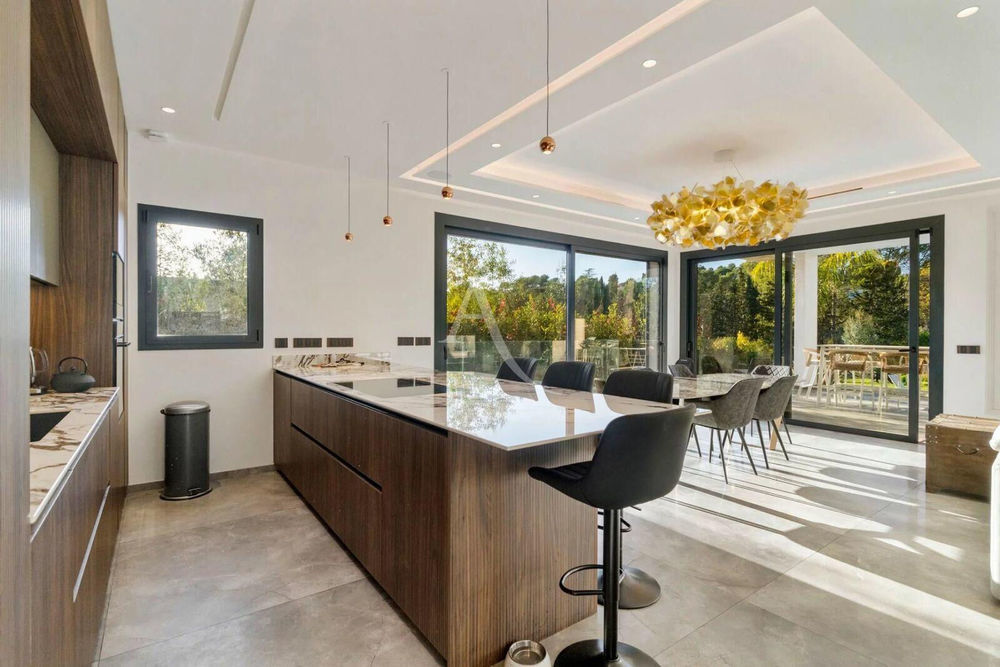 � vendre  Maison Valbonne (06560)