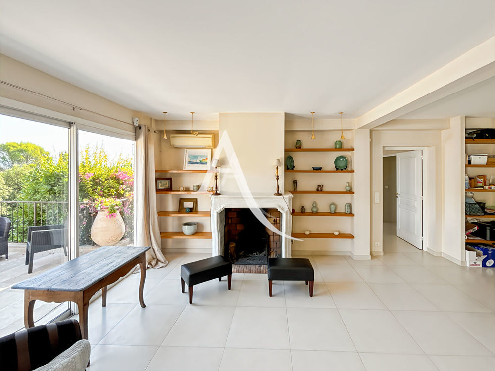 � vendre  Maison Antibes (06600)