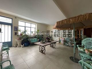  Maison � vendre 9 pi�ces 350 m�