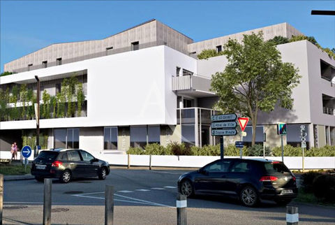 LOCAL COMMERCIAL NEUF ? 109 m&sup2; ? SAINT-GILLES-CROIX-DE-VIE 370000 85800 Saint gilles croix de vie