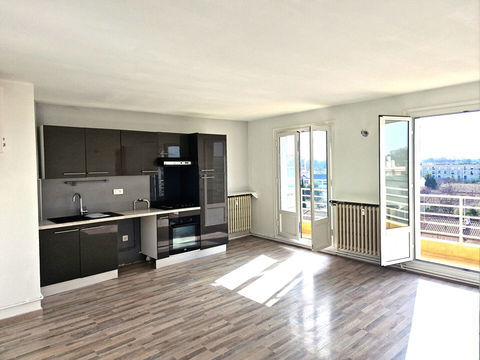   Appartement lT3, 60m�, lumineux avec vue sur le palais des Papaes Appartement - 3 pi�ce(s) - 56 m�