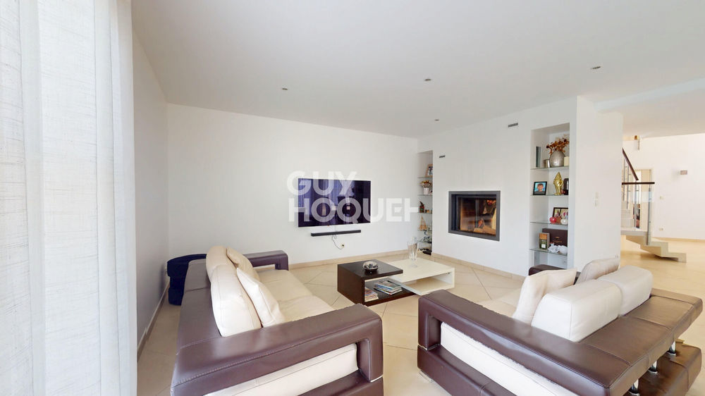 � vendre  Maison Saint-Cyr-sur-Loire (37540)